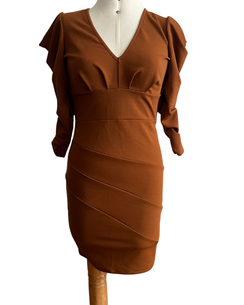 Vestido corto alicrado mangas bobos